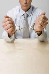 论文查重后表格处理：内容降重注意事项